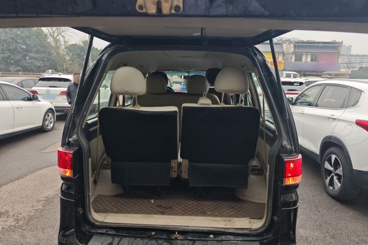 Used FORTHING Lingzhi 2017 M5 1.6L Standard Model
