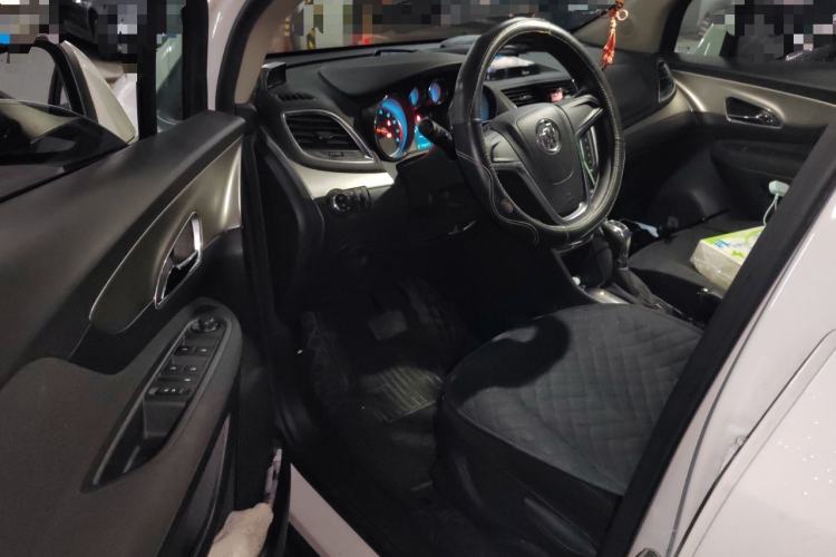 Used Buick Encore 2015 1.4T Automatic Two-Wheel Drive Urban Elite Version
