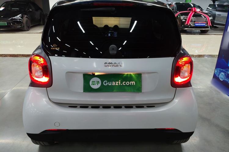 Used smart fortwo 2018 1.0L 52kW Hardtop Passion Edition China V Standard