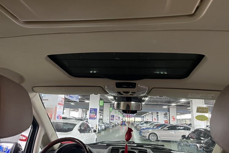 Used Mercedes-Benz Viano 2015 3.0L Partner Edition
