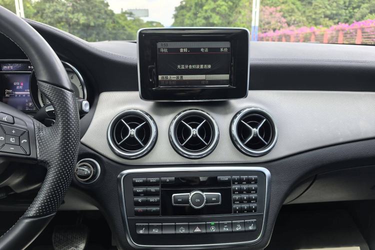 Used Mercedes-Benz GLA 2015 GLA 220 4MATIC Fashion Model