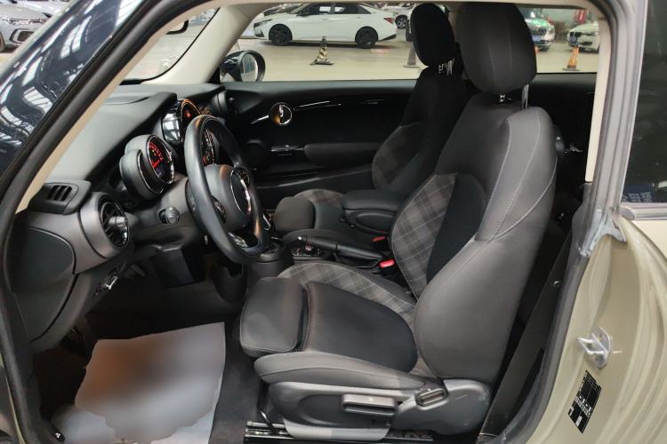 Used  MINI 2019 1.5T COOPER Classic Edition