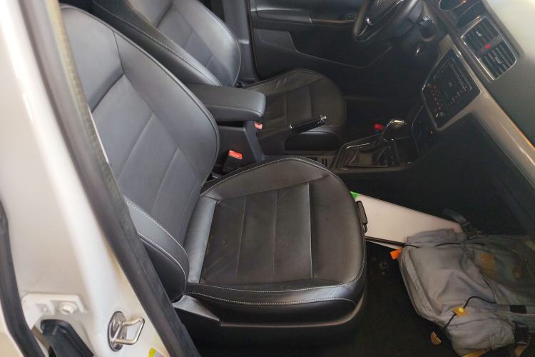 Used Volkswagen Gran Lavida 2015 230TSI DSG Comfort Edition
