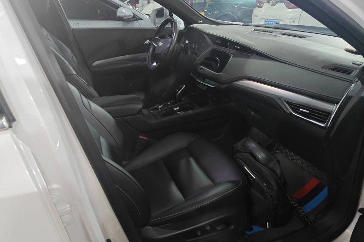 Used Cadillac XT4 2020 28T Two-Wheel-Drive Leading Version