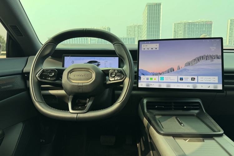 Used Lynk & Co 07 2024 EM-P 126 Long-Range Ultra
