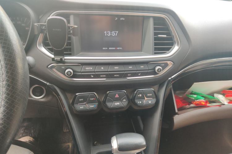 Used GAC Trumpchi GS4 2015 200T G-DCT Luxury Edition
