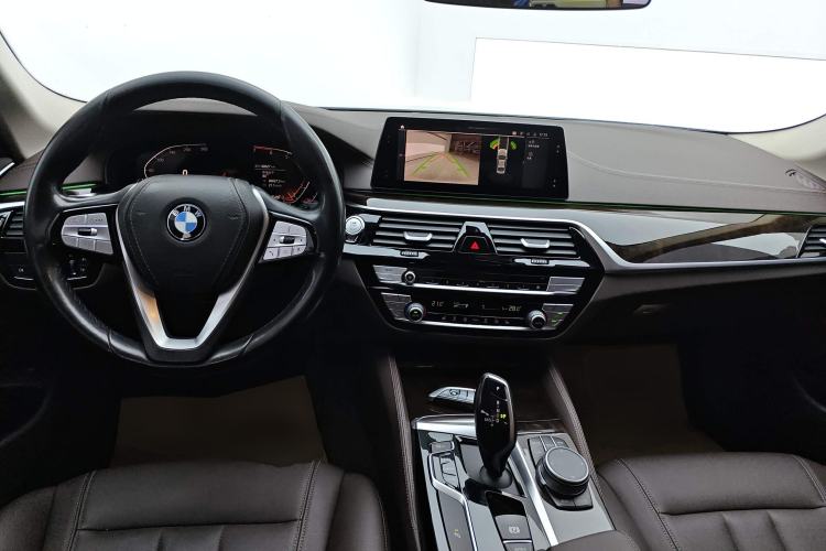 Used BMW 5 Series 2020 525Li Luxury Package
