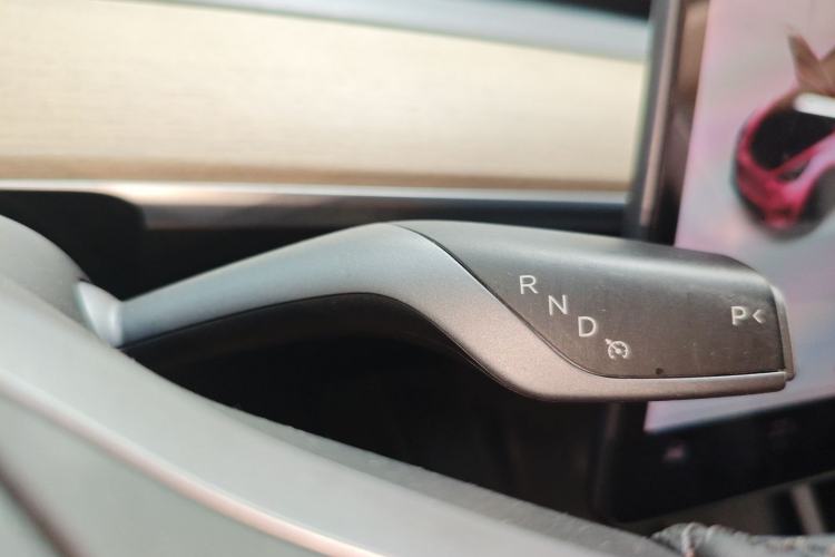 Used Tesla Model Y 2021 Long-Range All-Wheel-Drive Version 3D7
