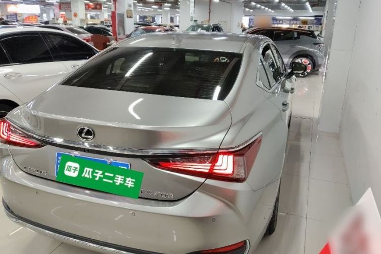 Used Lexus ES 2021 200 Excellence Edition
