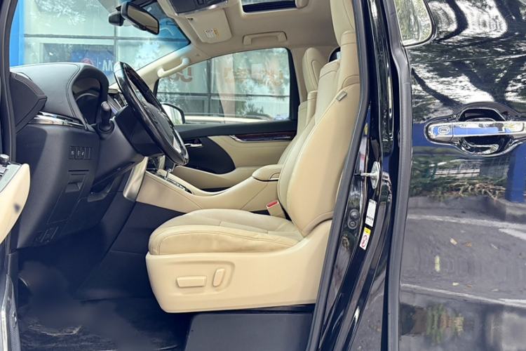 Used Toyota Alphard 2015 3.5L Luxury Edition