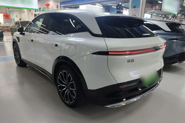 Used Zeekr 7X 2025 100 kWh Long-Range Rear-Wheel Drive with Intelligent Driving Features