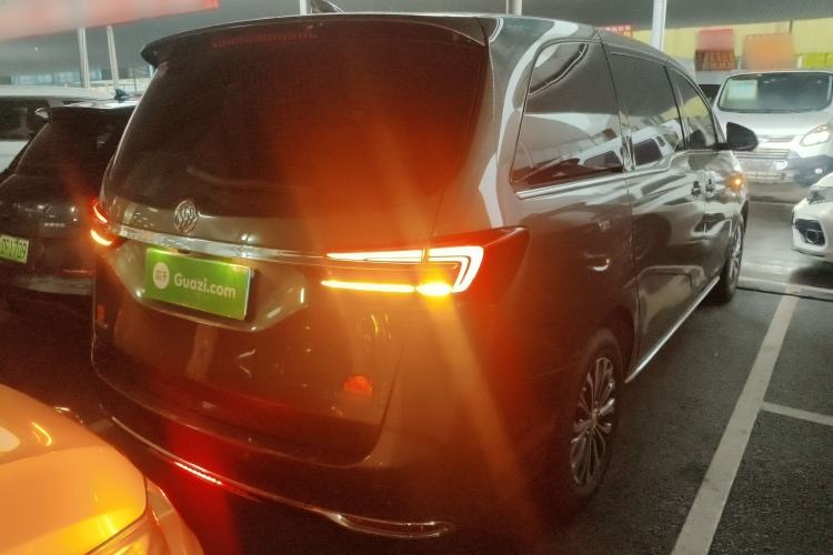 Used Buick GL8 2023 Land Executive Class Smart Enjoyment Model
