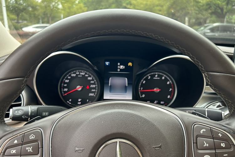 Used Mercedes-Benz C-Class 2015 C 200 L
