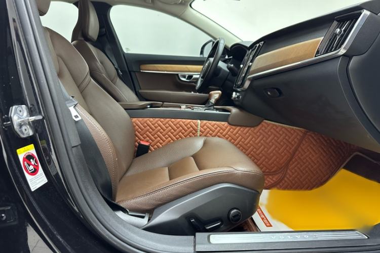 Used Volvo S90 2020 T5 Zhiyi Luxury Edition
