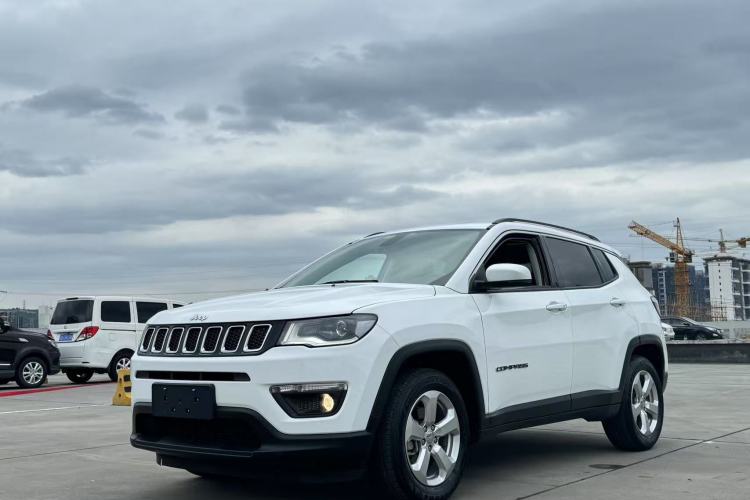 Used  Compass 2017 200T Automatic Family Edition