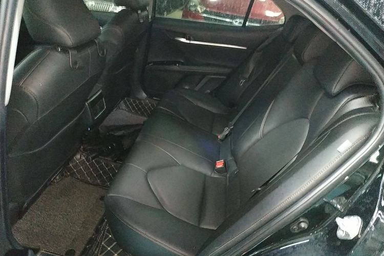 Used Toyota Camry 2023 2.0GVP Premier Edition
