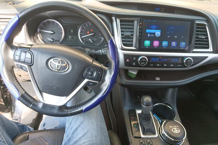 Used Toyota Highlander 2017 2.0T Two-Wheel Drive Luxury Edition 7 Seats
