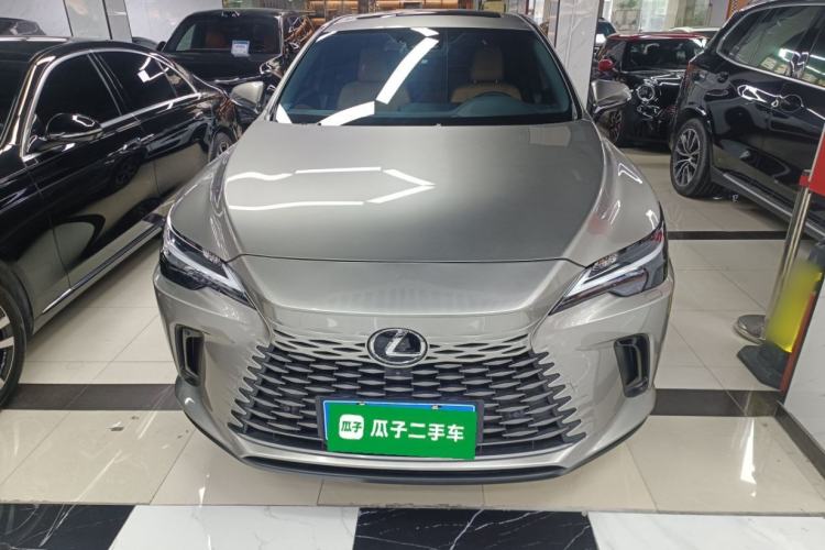 Used Lexus RX 2023 350h Two-Wheel Drive Enjoyment Version
