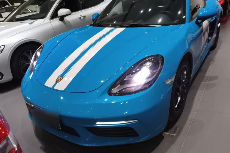 Used Porsche 718 2016 Cayman 2.0T
