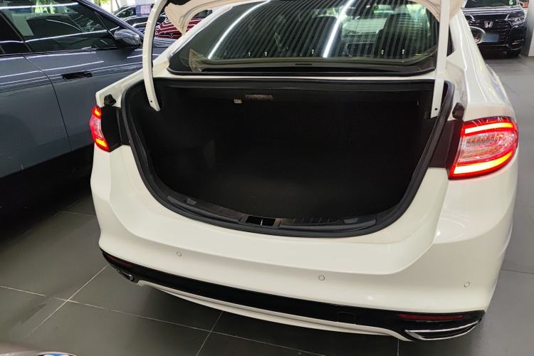 Used Ford Mondeo 2013 2.0L GTDi240 Luxury Sport Model
