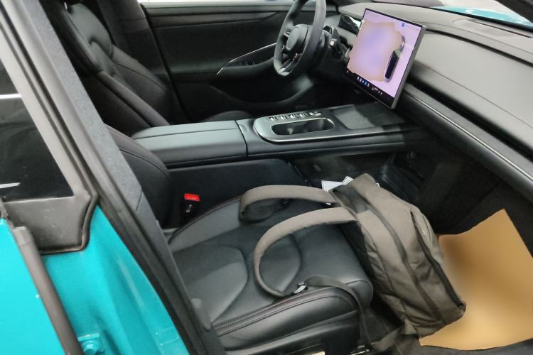 Used  SU7 2024 Rear-Drive Ultra-Long Range Advanced Pro-Level Intelligent Driving Version