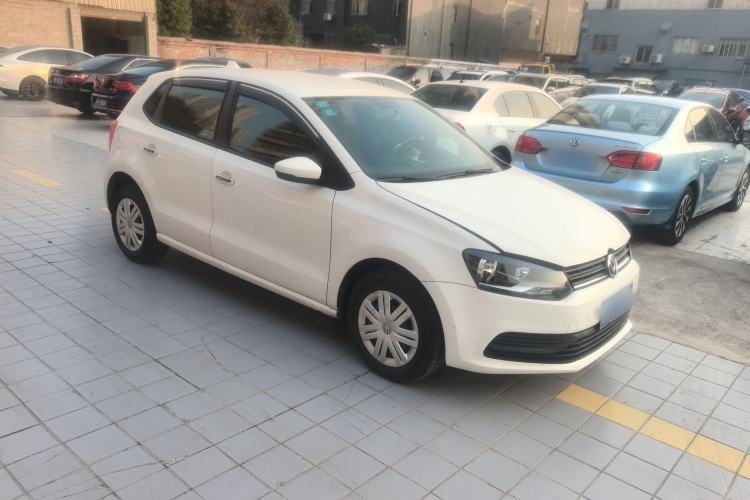 Used Volkswagen Polo 2016 1.4L Manual Fashion Model