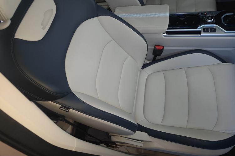 Used Geely Auto icon 2025 Linglong 1.5TD Ruyi Edition