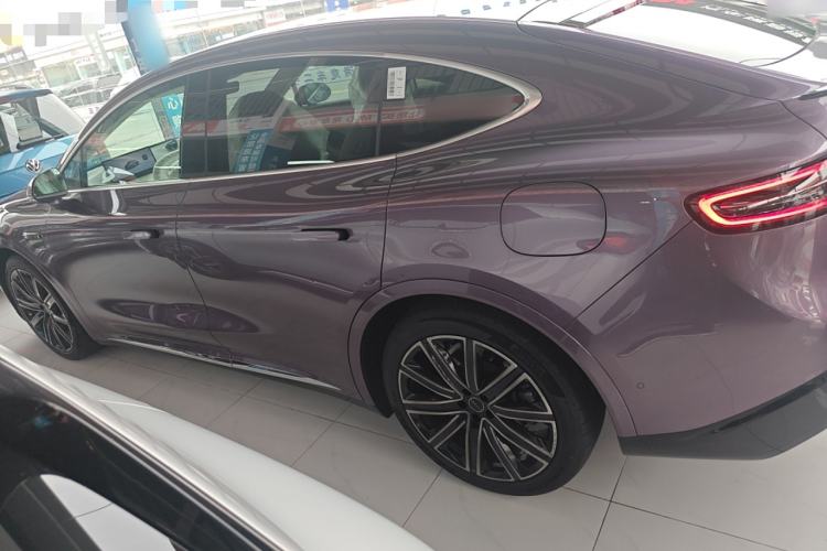 Used Hima Luxeed R7 2024 All-Electric 667 km Max
