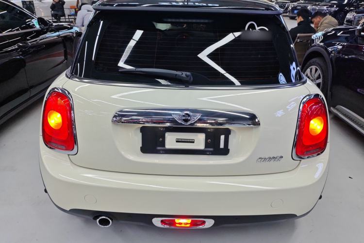 Used  MINI 2016 1.5T COOPER
