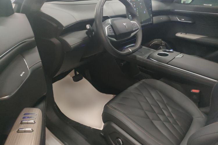 Used  S07 2023 200Max Range-Extended Version