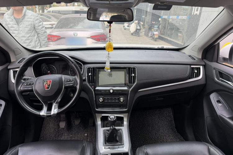 Used Roewe RX5 2016 20T Two-Wheel Drive Manual Flagship Edition
