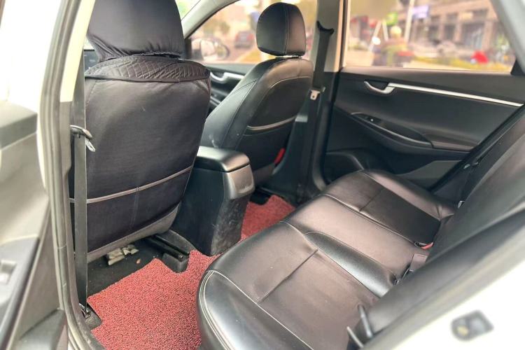 Used Hyundai Celesta 2017 1.6L Automatic Enjoyment Version GLS