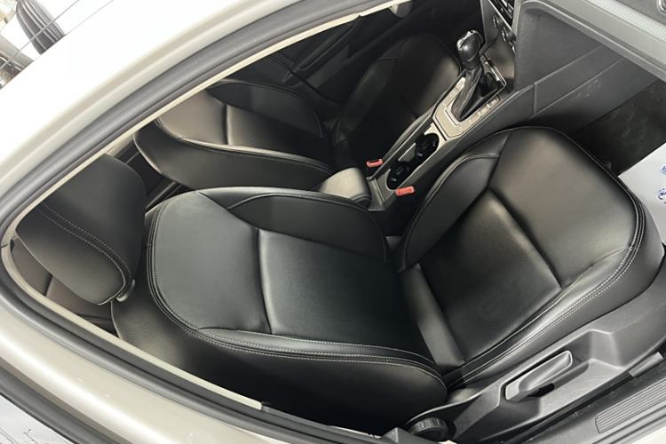 Used Volkswagen Lamando 2019 230TSI DSG Fashion Edition China VI