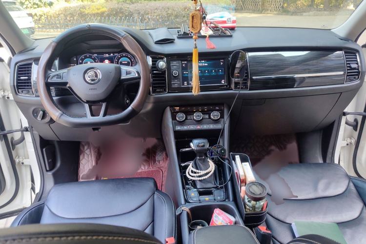 Used Skoda Kodiaq 2019 Facelifted TSI330 7-Seater Two-Wheel-Drive Luxury Enjoyment Edition China VI Standard
