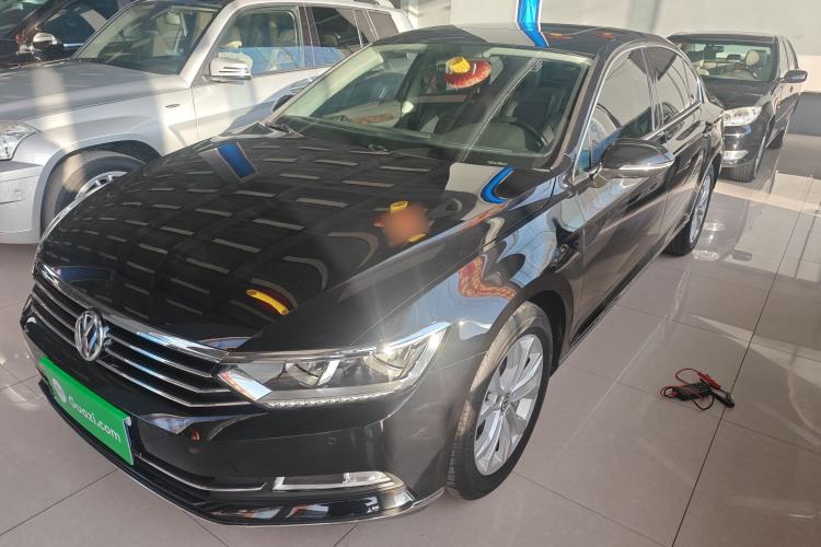 Used Volkswagen Magotan 2018 Facelift 330TSI DSG Luxury Model
