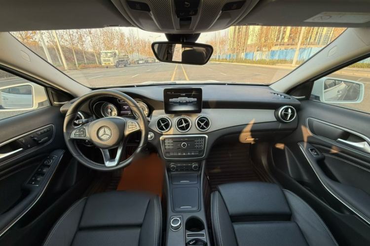 Used Mercedes-Benz GLA 2016 GLA 200 Fashion Model
