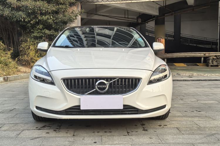 Used Volvo V40 2017 T3 Zhiyi Edition