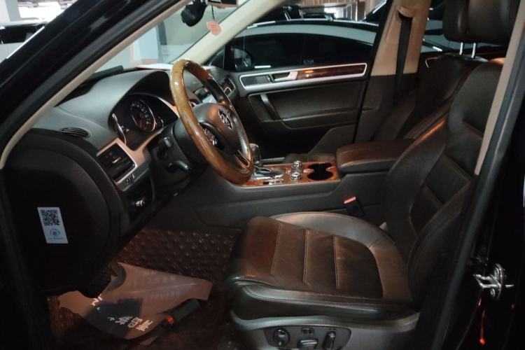 Used Volkswagen Touareg 2011 3.0 TSI Comfort Version