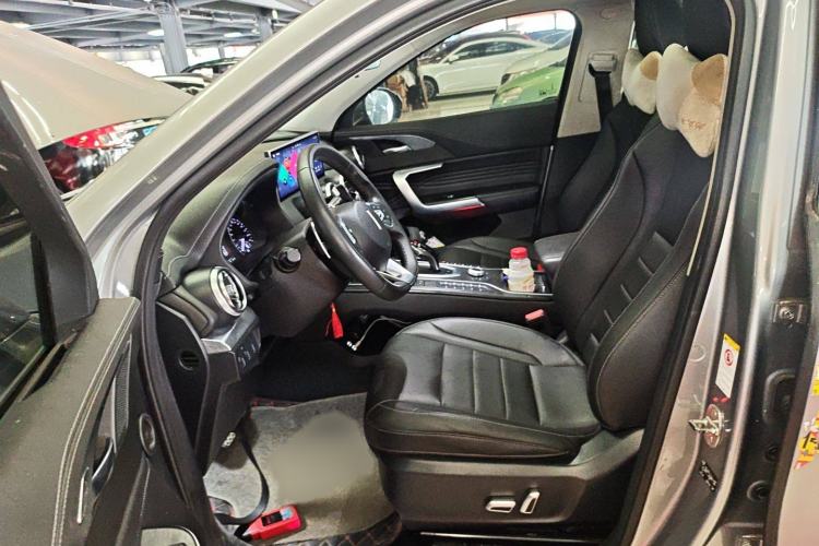 Used Wey VV5 2021 1.5T Two-Wheel Drive Color Pioneer
