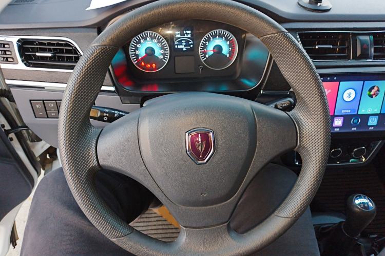 Used Jinbei Hiace X30 2023 1.5L Wealthy-Style Passenger Van 5/6/7-Seater Non-Air-Conditioned Version SWC15M
