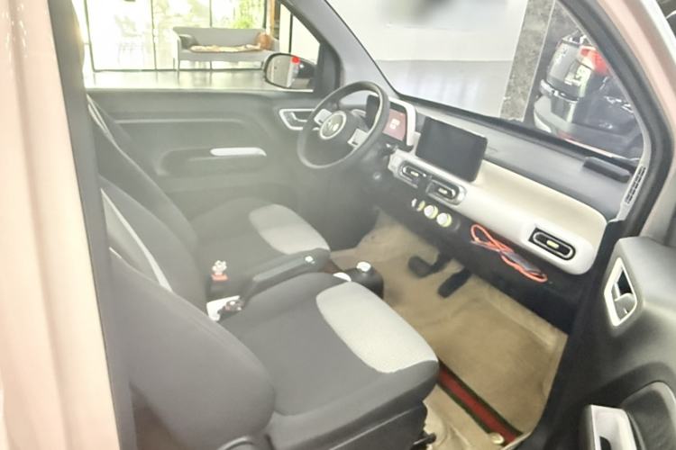 Used Wuling Hongguang MINIEV 2024 3rd Generation 215km Advanced Version
