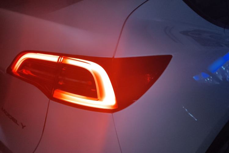 Used Tesla Model Y 2022 Long-Range All-Wheel-Drive Version
