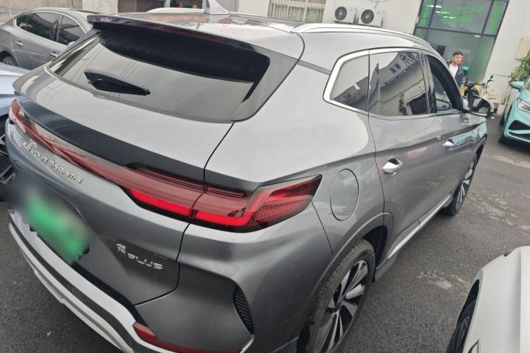 Used BYD Song PLUS New Energy 2023 Champion Edition EV 520KM Prestige Model
