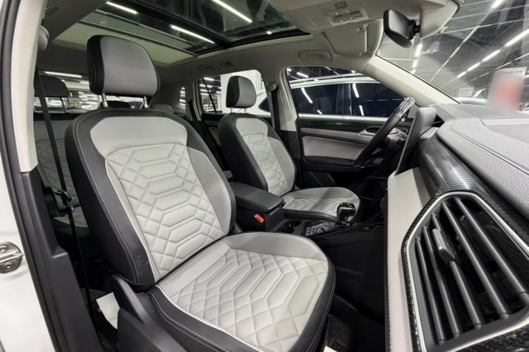 Used Volkswagen Tayron 2023 300TSI Two-Wheel-Drive Luxury Plus Advanced Edition
