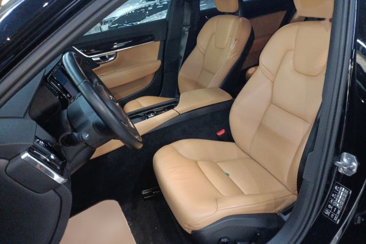 Used Volvo S90 2017 T4 Zhiyuan Edition
