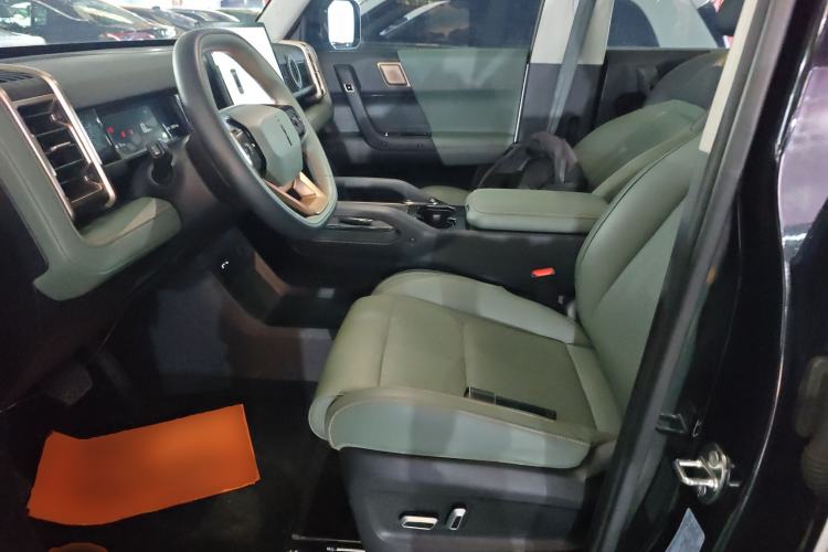 Used  03 2024 401km Two-Wheel Drive Standard Advanced Version
