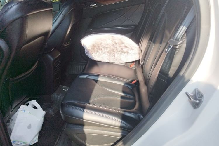 Used Lincoln MKC 2017 2.0T Two-Wheel-Drive Luxury Edition
