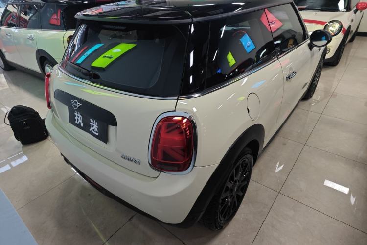 Used  MINI 2018 1.5T COOPER Classic Edition
