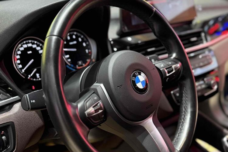 Used BMW X1 2022 sDrive25Li Leading Model
