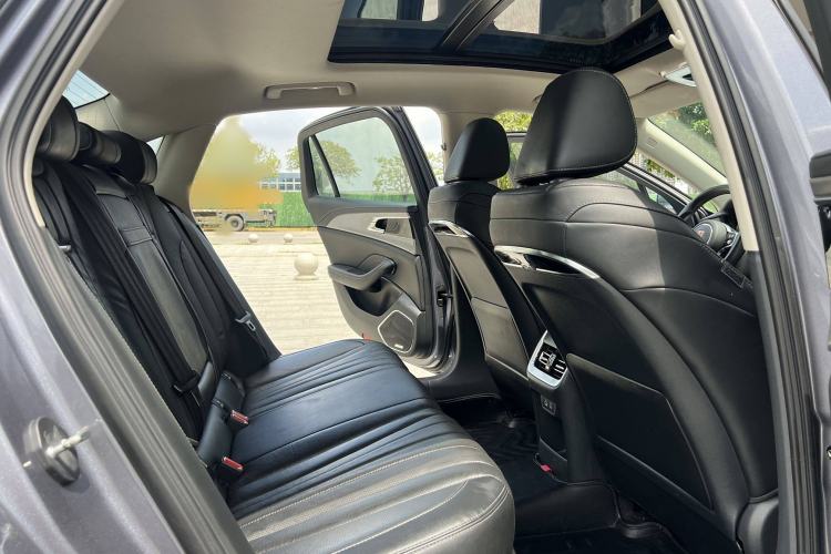 Used Hongqi H5 2023 2.0T Automatic Smart Connect Flagship Edition
